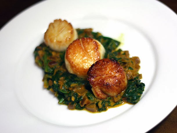 Seared Scallops With Spinach Beautiful Life Magazine